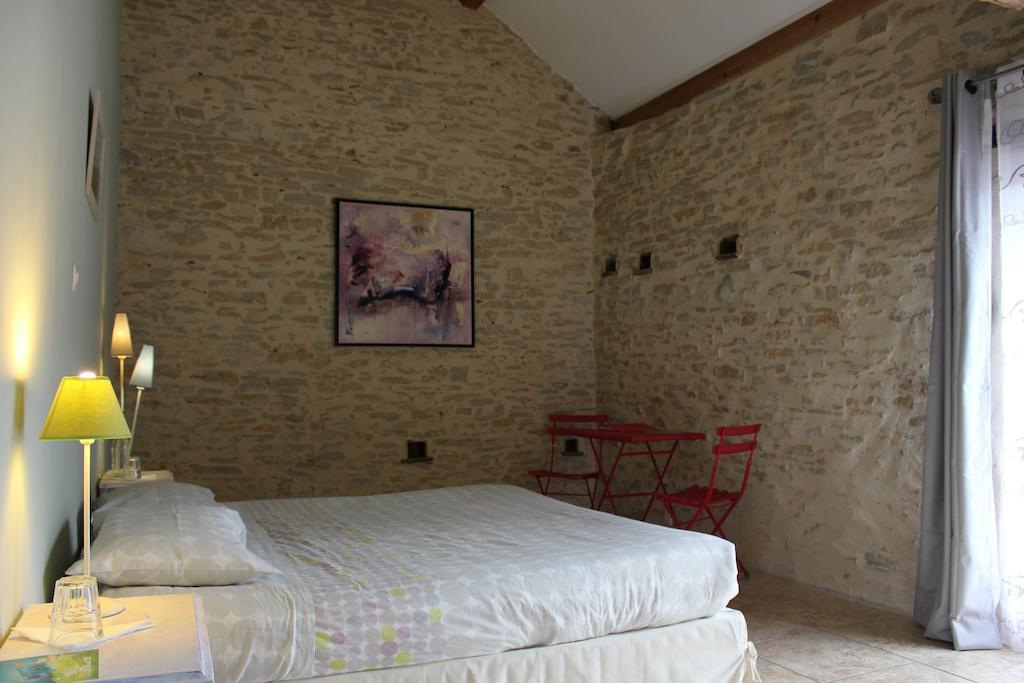 Bed and Breakfast La Bicyclette Fleurie Villemoirieu Pokoj fotografie
