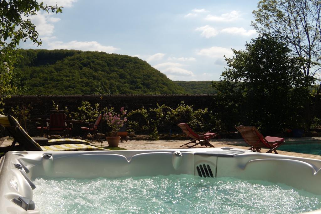 Bed and Breakfast La Bicyclette Fleurie Villemoirieu Exteriér fotografie