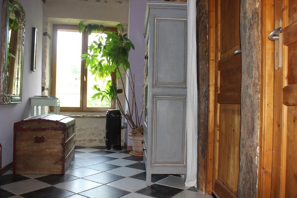 Bed and Breakfast La Bicyclette Fleurie Villemoirieu Exteriér fotografie