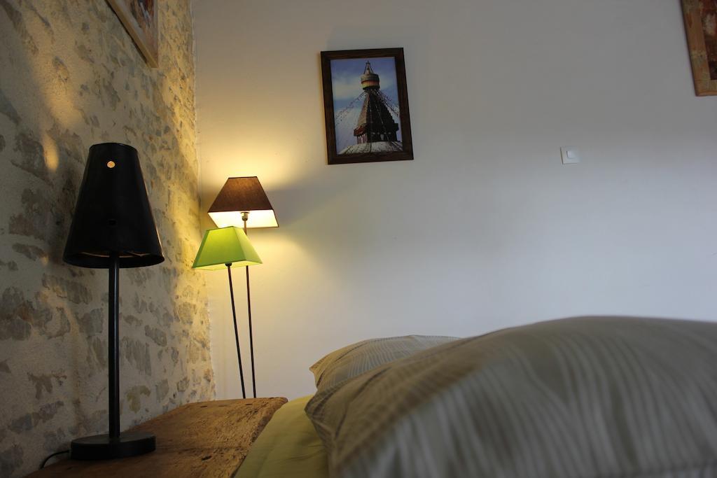 Bed and Breakfast La Bicyclette Fleurie Villemoirieu Pokoj fotografie