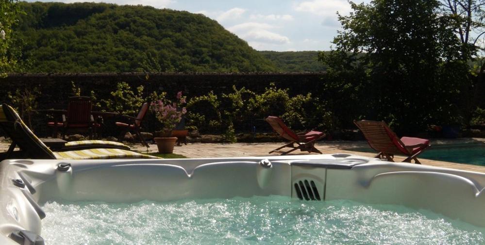 Bed and Breakfast La Bicyclette Fleurie Villemoirieu Exteriér fotografie